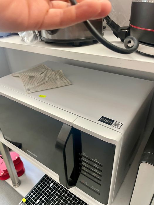 Микровълнова фурна