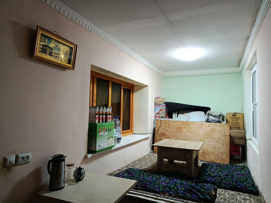 Продаю квартиру Яшнабадский р-он ул. Джаркурганская Ок-уй 2-ком 1-этаж