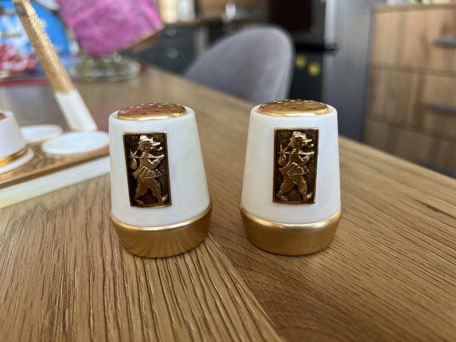 Съветски комплект за сол и пипер