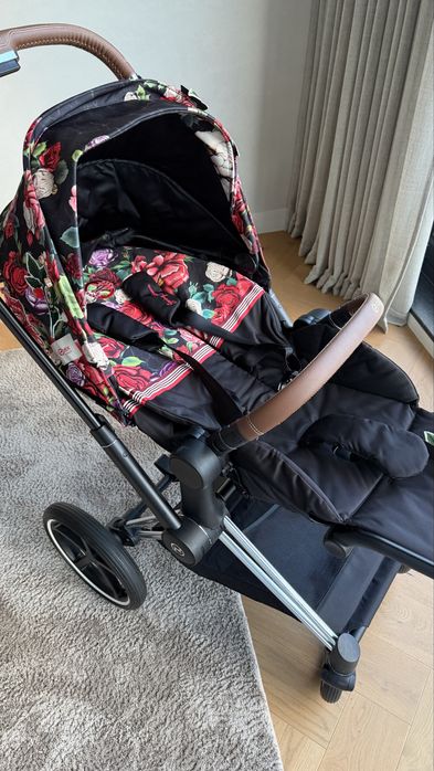 Cybex количка  Priam Fashion Spring Blossom Dark