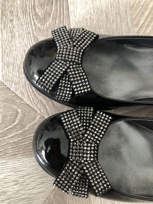 Туфли для девочки р.35 нат.кожа Италия