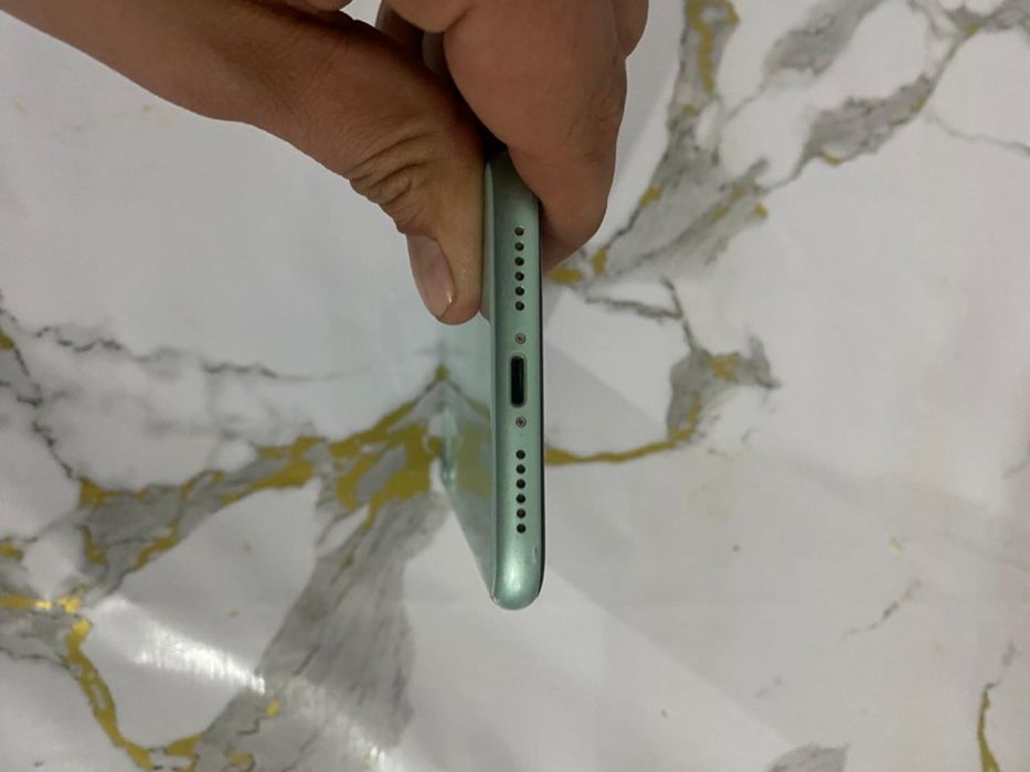 Продам айфон 11 саудасы бар