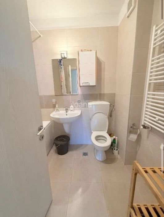 Apartament 2 camere de închiriat