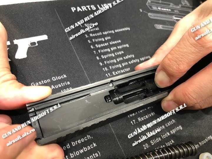 Pistol Airsoft (MODIFICAT 5J!) Co2 Semi-Auto din FIER si ABS