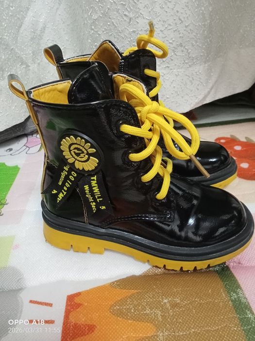 Ботинки на девочку