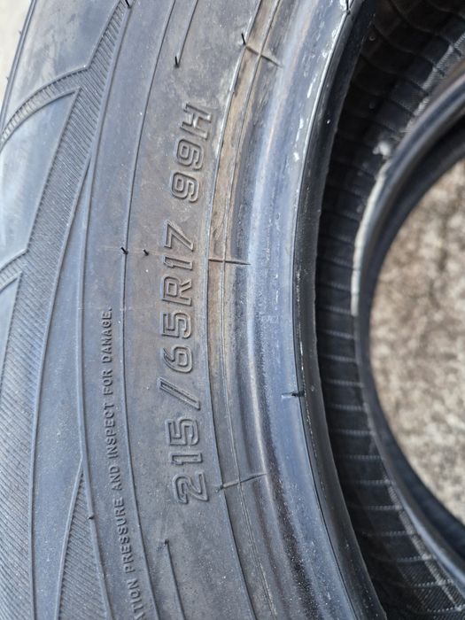 2anvelope iarna  215 65 17 Falken 7mm