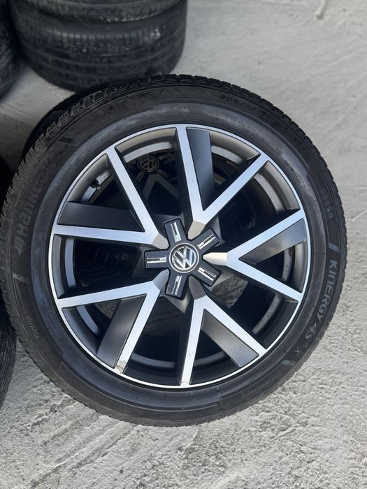 Jante Touareg III CR7 Braga R20 Originale Anvelope de iarna 50%