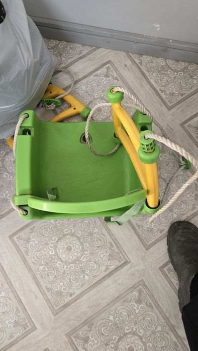 Продам детские качели