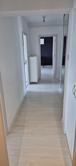 Inchiriez apartament 2 camere lux.