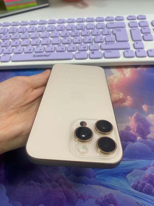 Iphone 16 pro max 1 TB desert