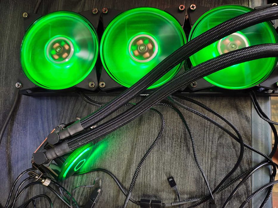 Cooler CPU Cooler Master MasterLiquid ML360R RGB.