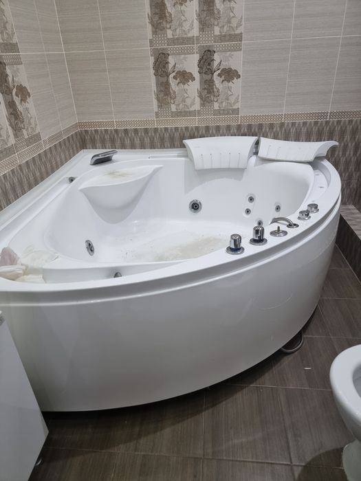 Джакузи 160×160,