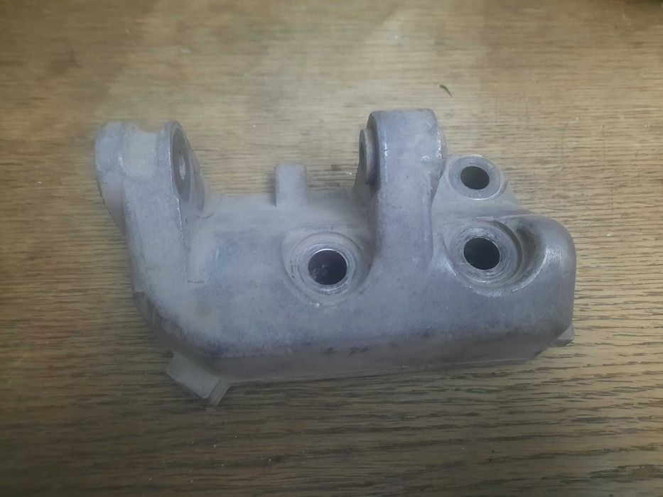 Крепеж генератора 21 10 - 21 12