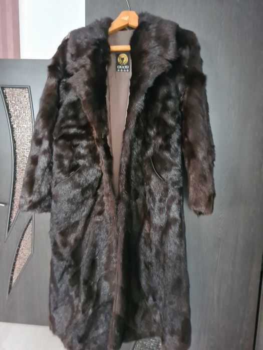 Шуба нутриевая, пиджак кожаный