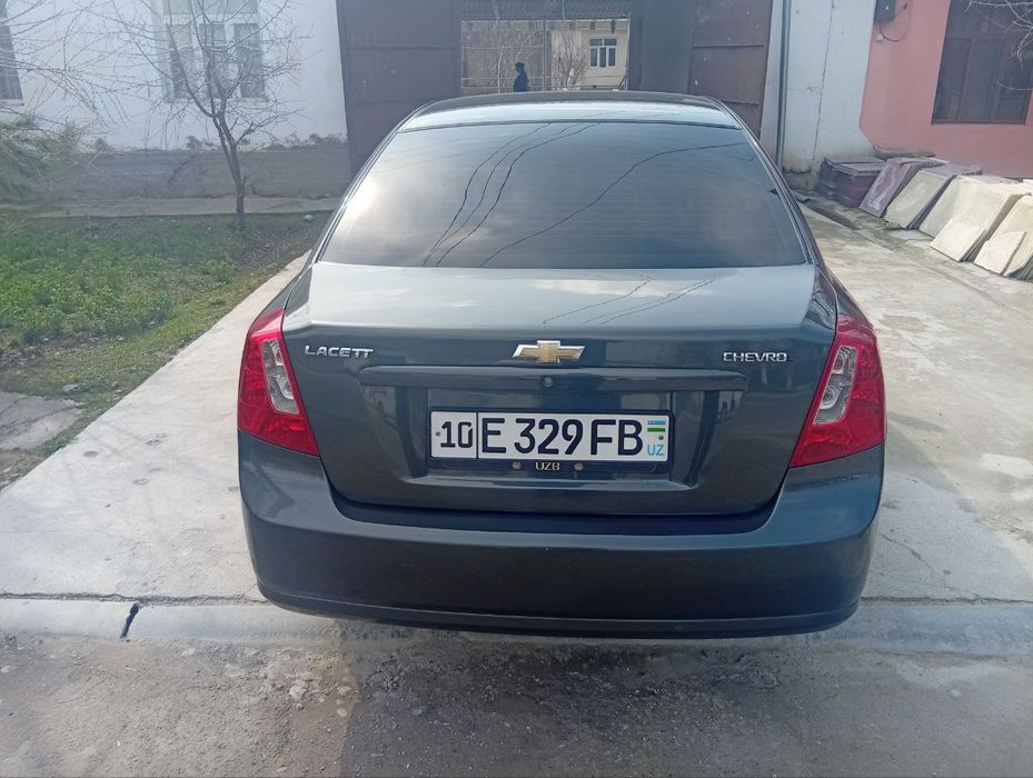 Yaxwi ideal mowina turgan moshina