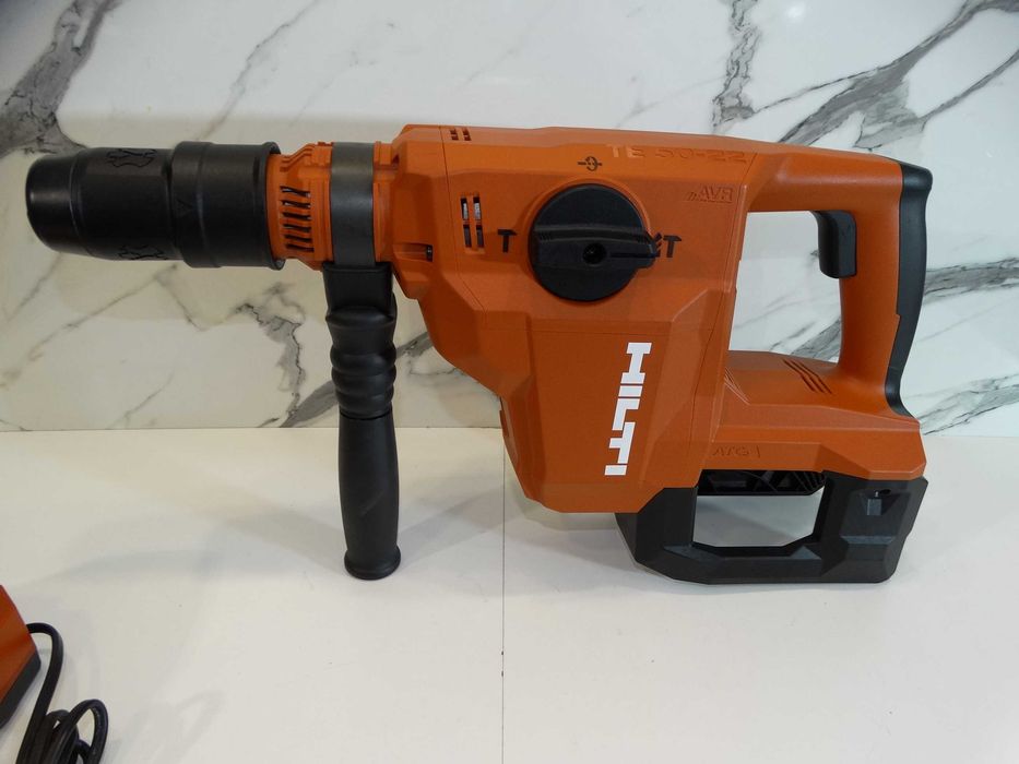 НОВО - Hilti TE 50 - 22 / NURON - Ударо пробивна машина