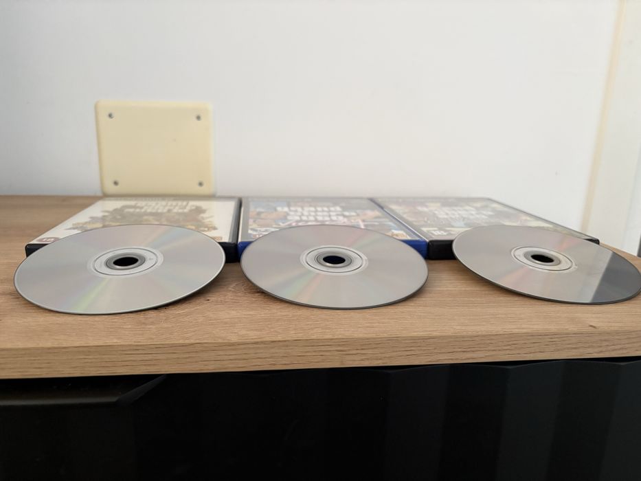 Gta 3  / Gta Vice City  / Gta San Andreas Ps2