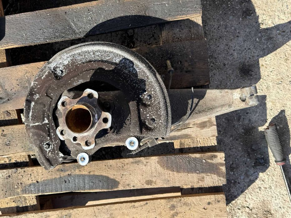 Fuzeta fata stanga dreapta BMW seria 7 G11 G12 tractiune spate
