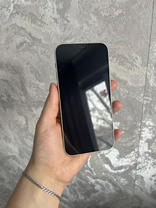 Iphone 12, 256 гб, 77 % батареи