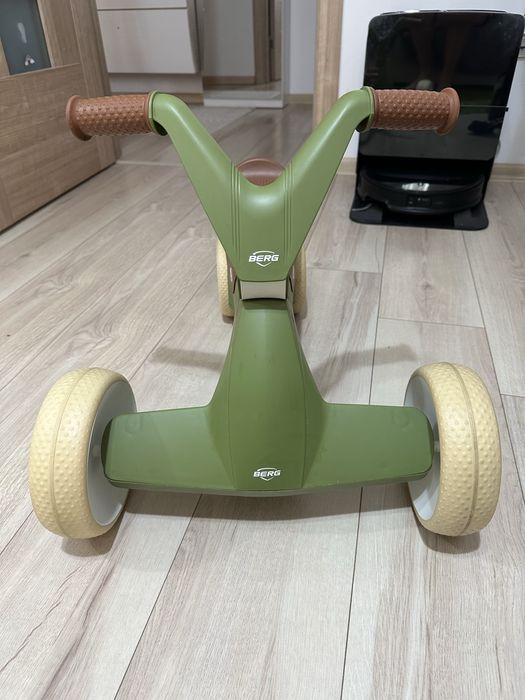 Tricicleta fara pedale BERG GO2 (10–30 luni) – verde/maro, stare excelenta