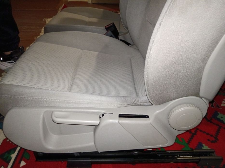 Комплект  седалки с кори и подлакатник за Ауди А6 4ф авант