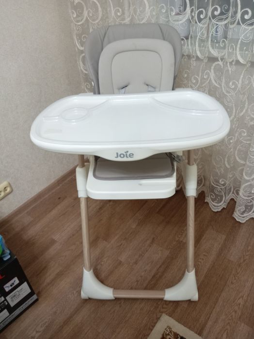 Детский столик для кормления