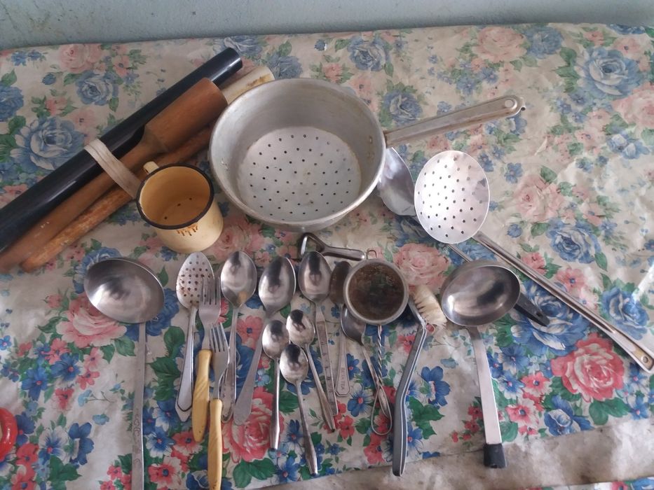 Продам столовую утварь