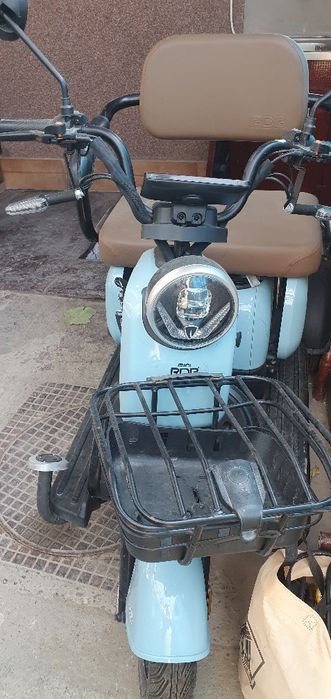 Triciclu electric mini rdb
