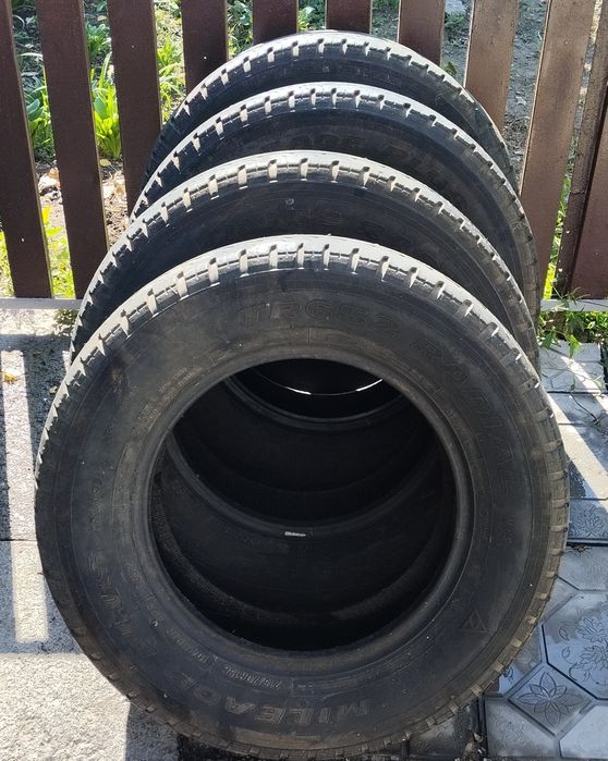 Шины 215,70, R15C