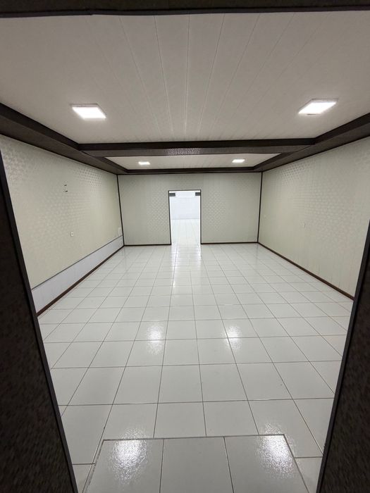 Magazin arendaga beriladi padval  ishxona помещение склад