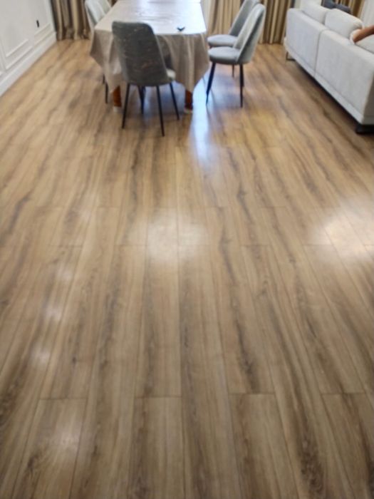 Продам Ламинат в отличном состоянии