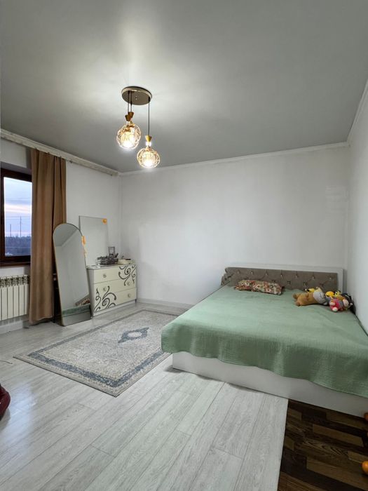 Продам двухэтажный дом