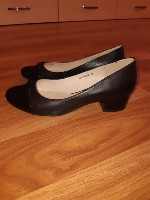 Продаются туфли демисезонные