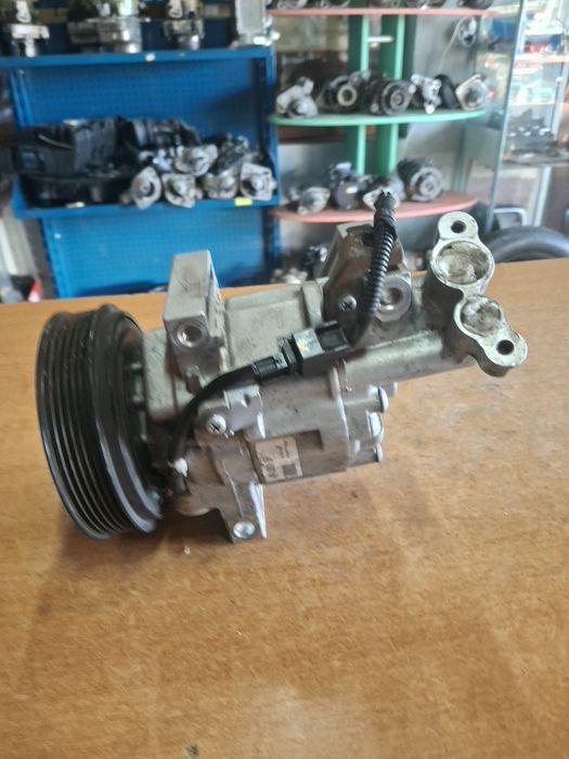 Compresor aer condiționat Dacia  Duster  Ladgy  Logan 1.5 tdci