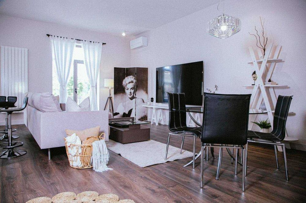 Ц-1 ориентир кафе Бибигон новостройка 3-комн4/9 квартира 125м²