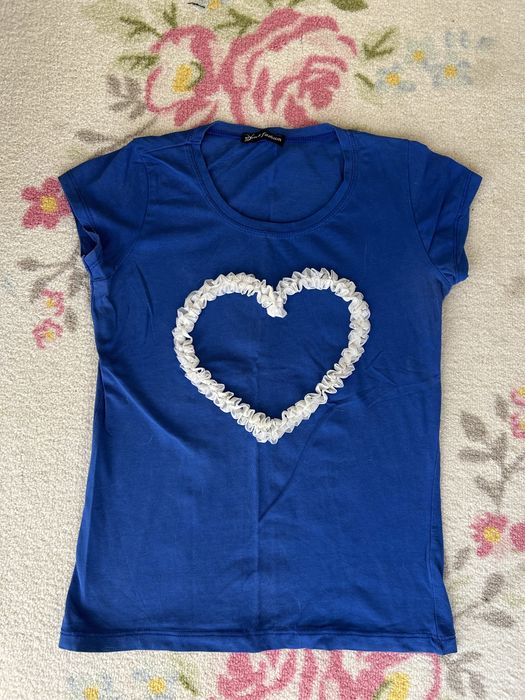 Продавам маркови тениски, размер S!