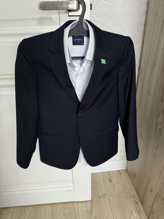 Продам школьную форму