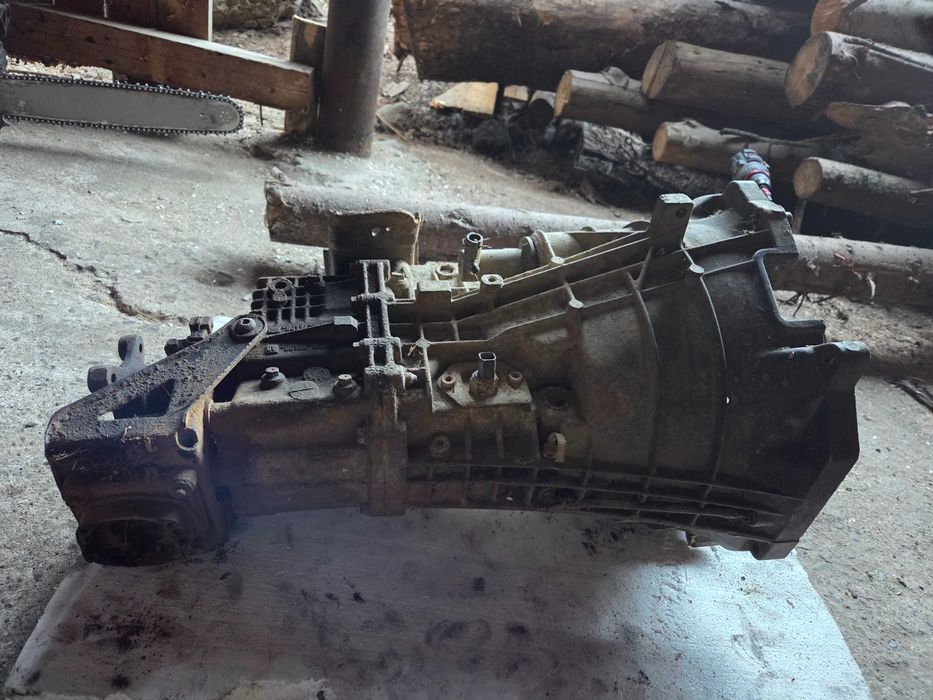 Cutie de viteza ford transit  model 2000-2006