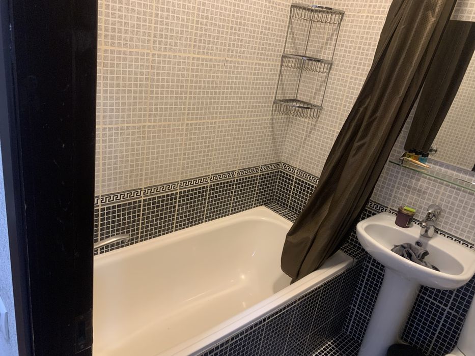 Сдается Коттедж  на мерабаде 2х комнатная