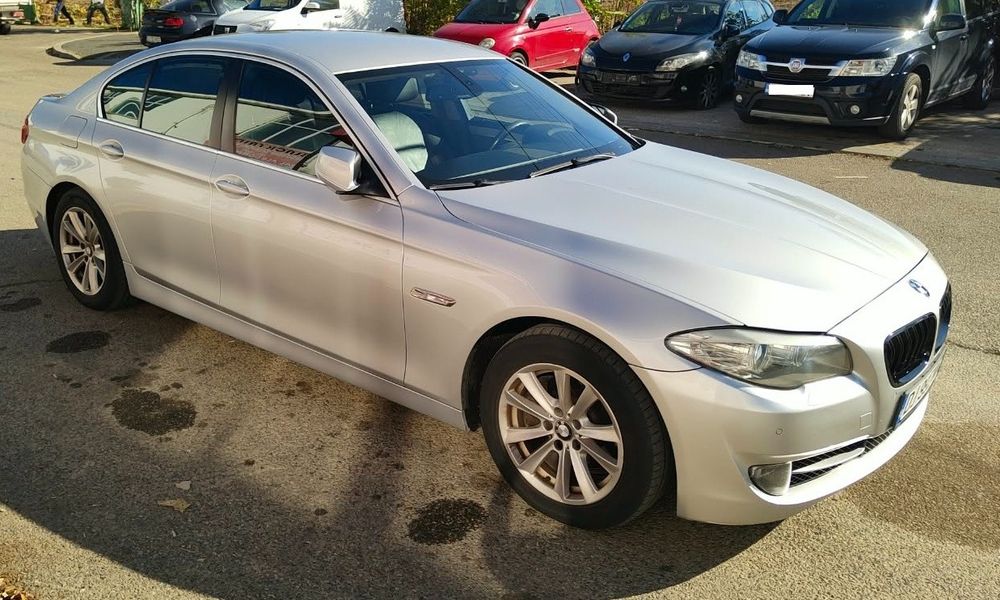 BMW Seria 5 2011 — imagine 2