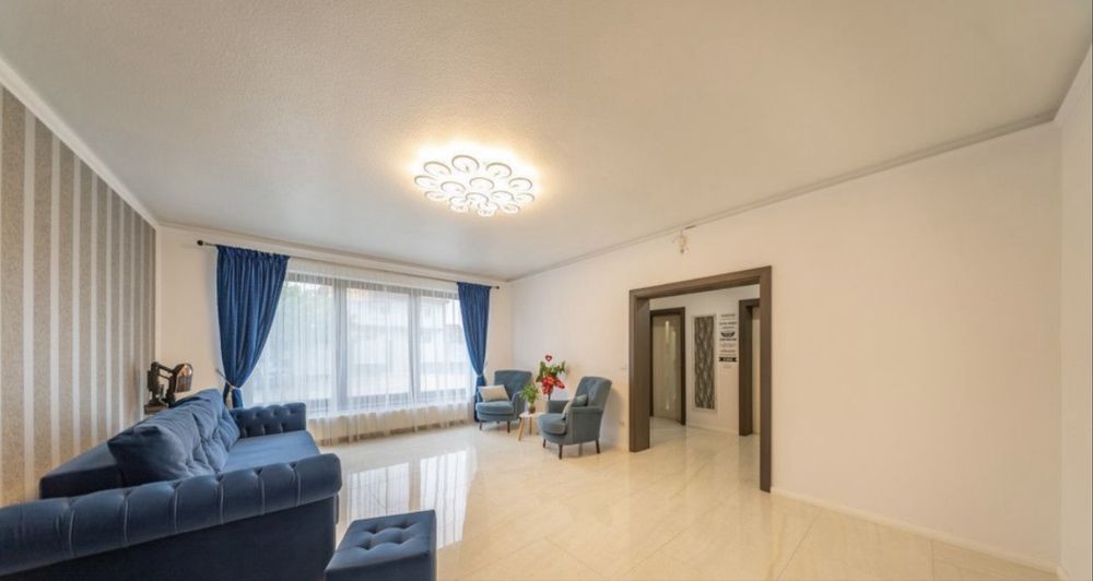 Vila zona Aradul Nou
