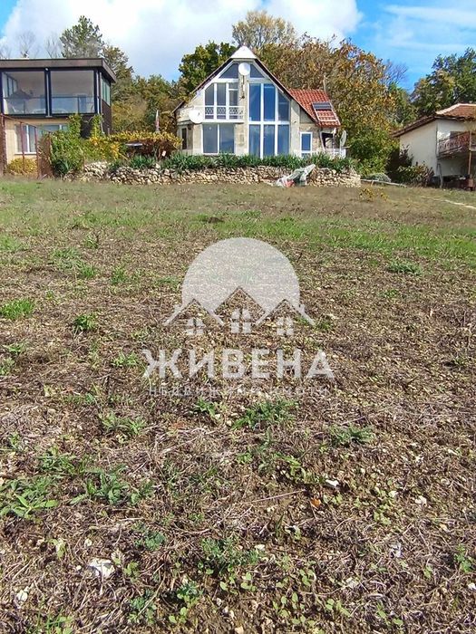 Продава къща в м-т Акчелар