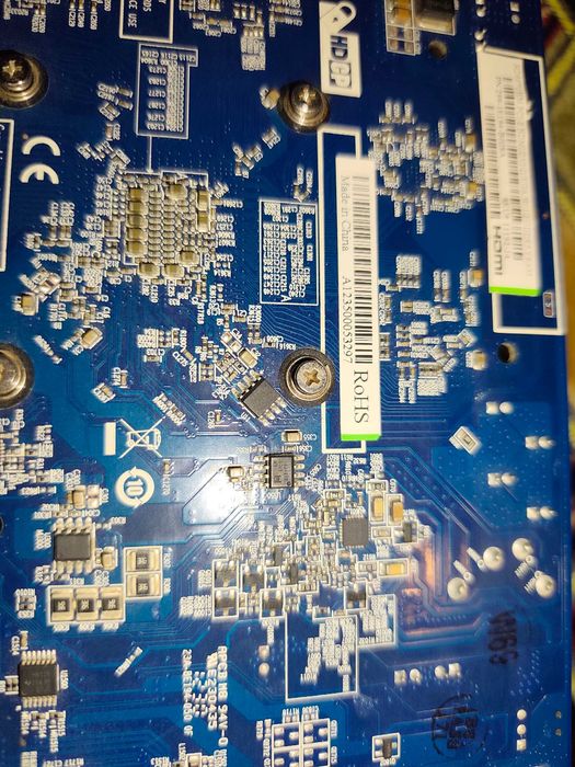 Placa video AMD Radeon HD 6670 1GB GDDR5 - HDMI / DVI / VGA