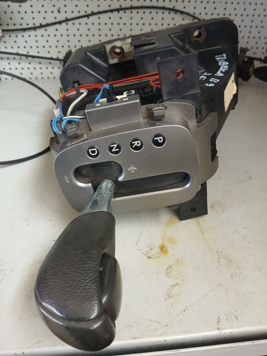 Скоростен лост Subaru Tribeca B9