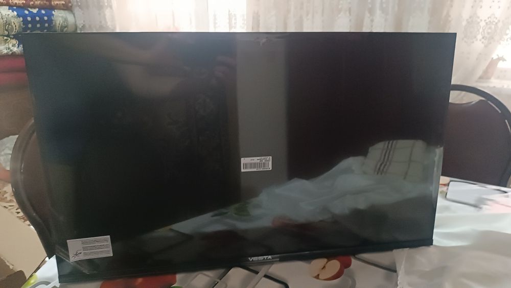 Телевизор  Vesta 32 диагональ не смарт