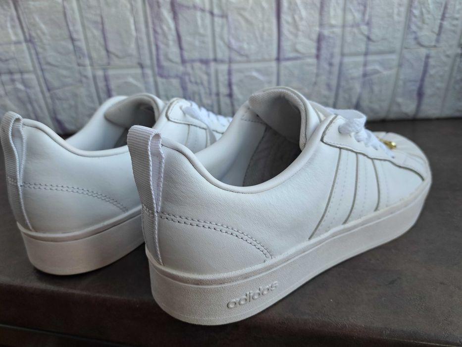 дамски кецове спортни обувки,маратонки Adidas ном.37.5