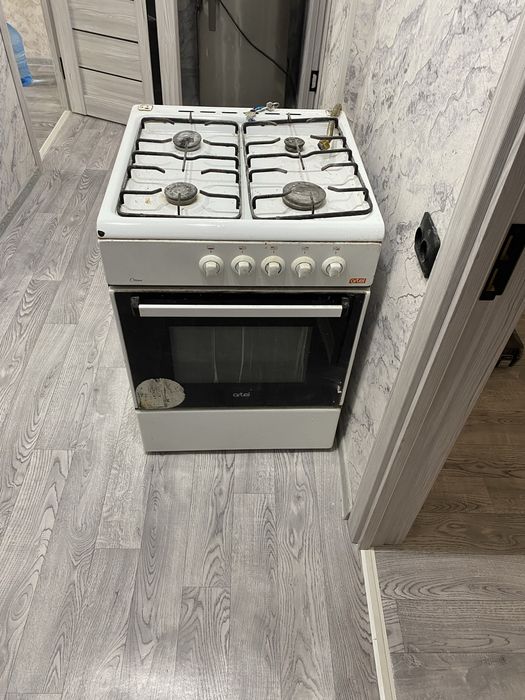 Газ-плита сотилади