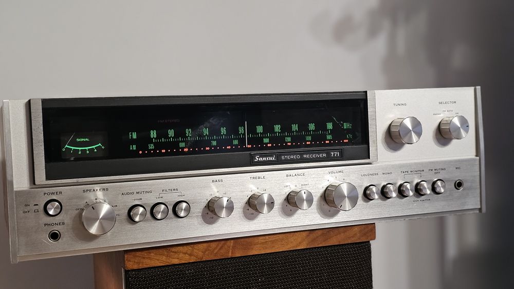 Receiver Sansui 771