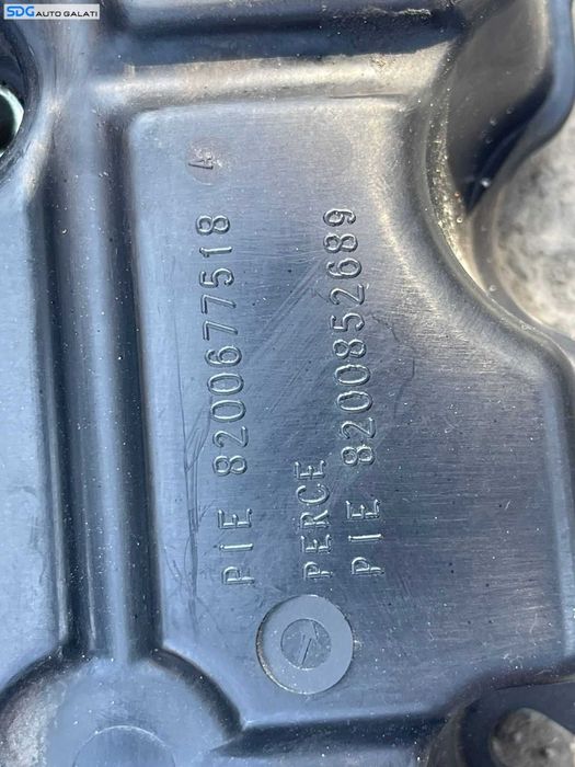 Capac Motor Plastic Protectie Injectoare Renault Scenic 3 1.9 DCI 2009 - 2016 Cod 8200677518 8200852689 [C7672]