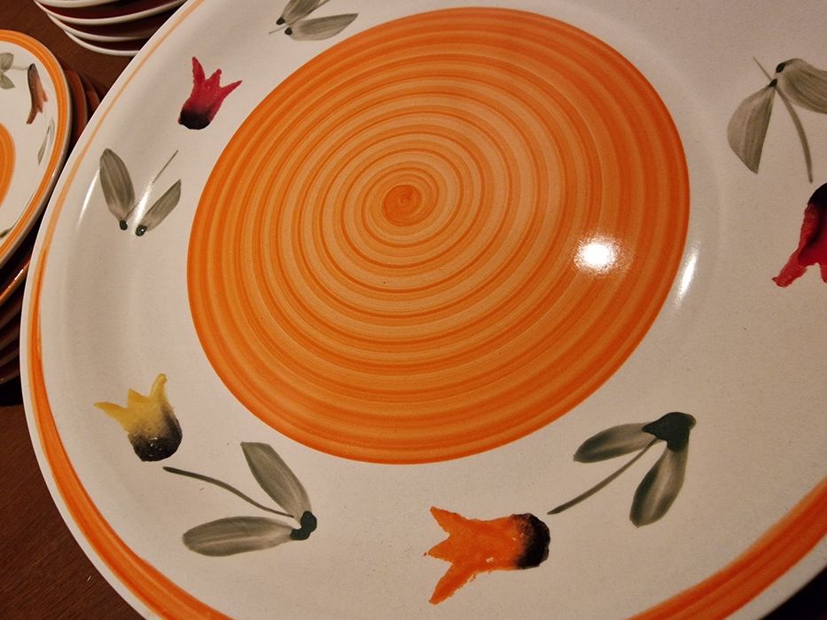 Продаю кухонную посуду.